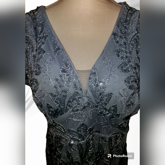 R & M RICHARDS EVENING GOWN - Picture 5 of 9